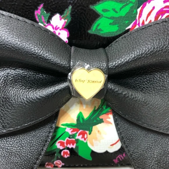 Betsey Johnson Faux Leather Romantic Floral Multi Pockets Crossbody Purse - Picture 2 of 16